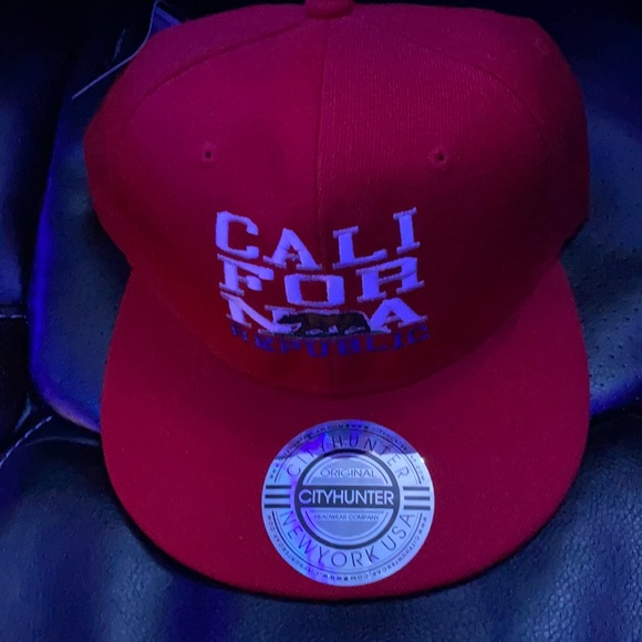 Cali Hat - Picture 1 of 5